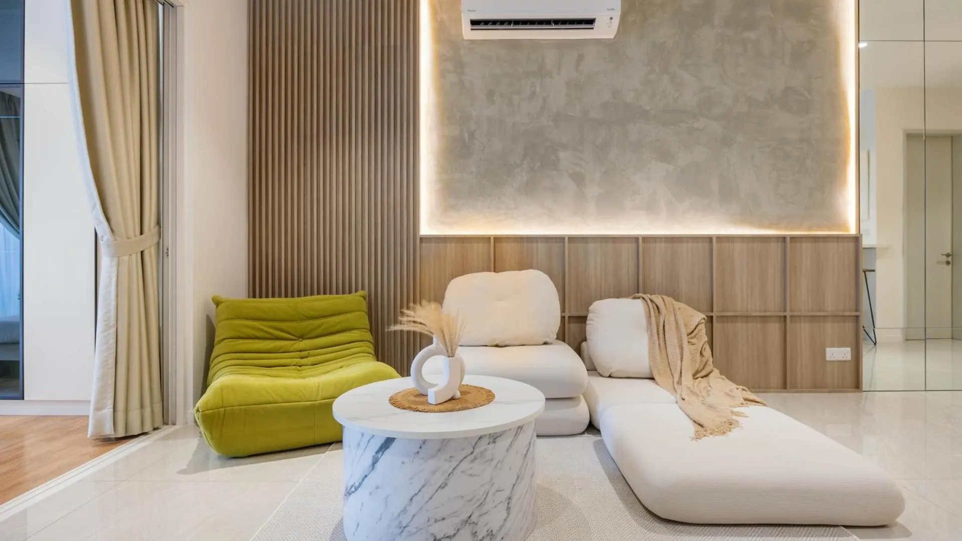 Apartment Naibnb In Quill Residences Kuala Lumpur