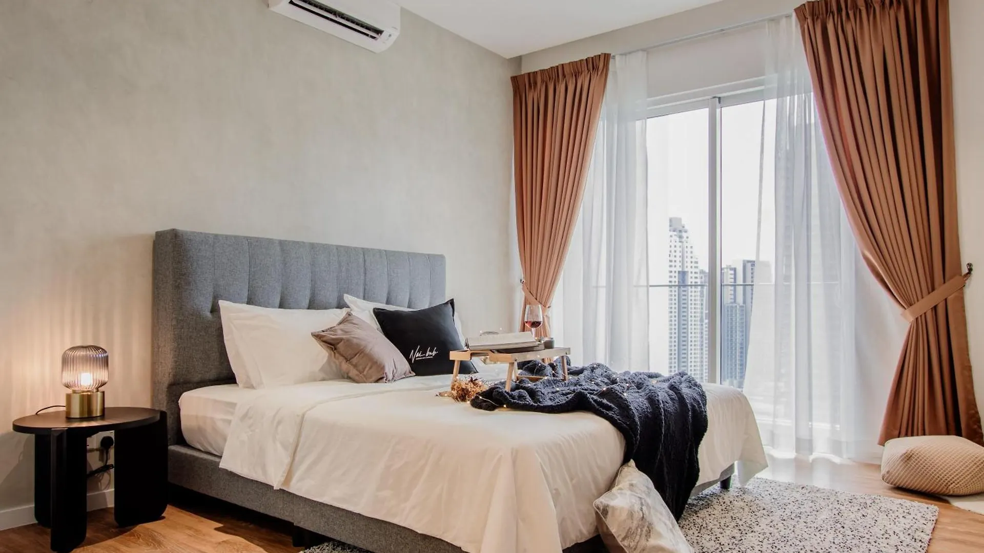 Apartment Naibnb In Quill Residences Kuala Lumpur